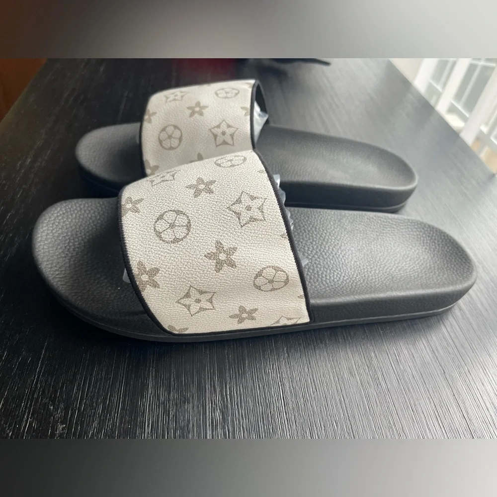 Classic Black and Gray monogram Slide Sandals size 45 EU